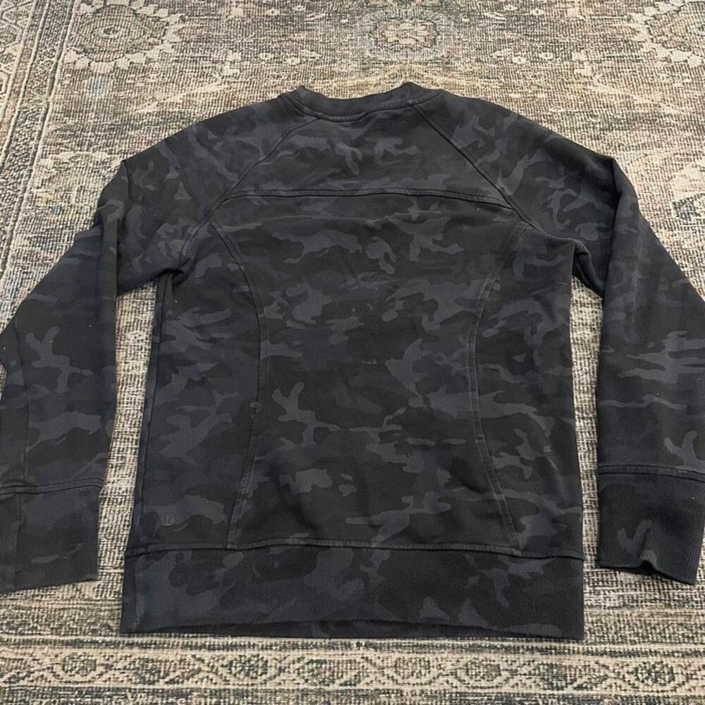 Lululemon Scuba Black Camo Crewneck Sweatshirt Womens Size 4 Raglan Pullover